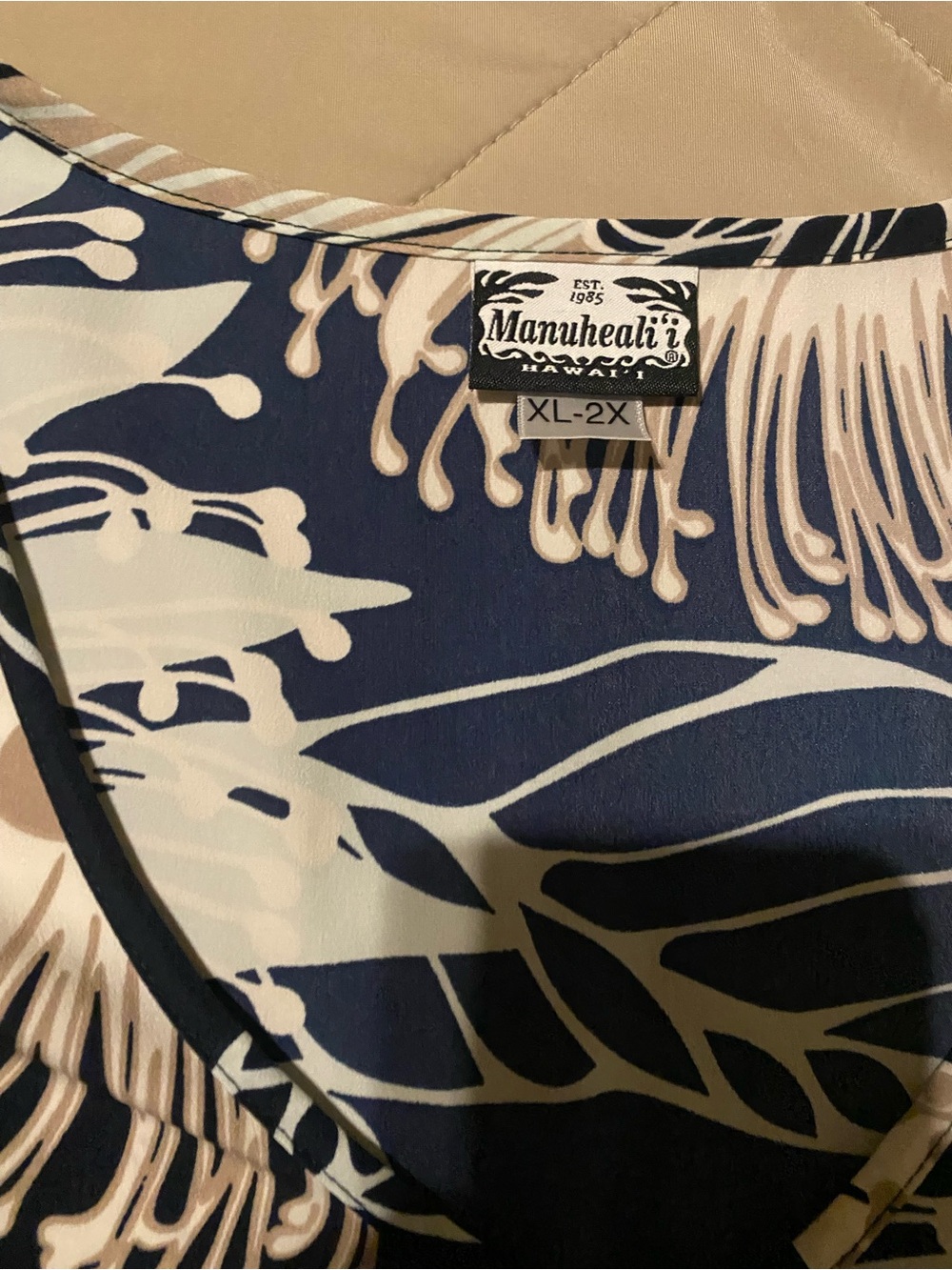 Manuhealii Navy and Cream Floral Print Women's Blouse